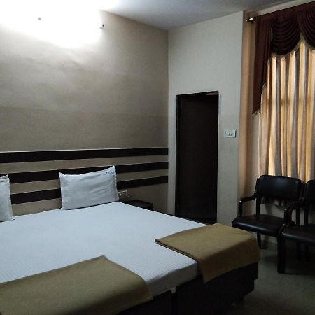 Hotel Suprabhat Residency Hyderabad Exterior photo